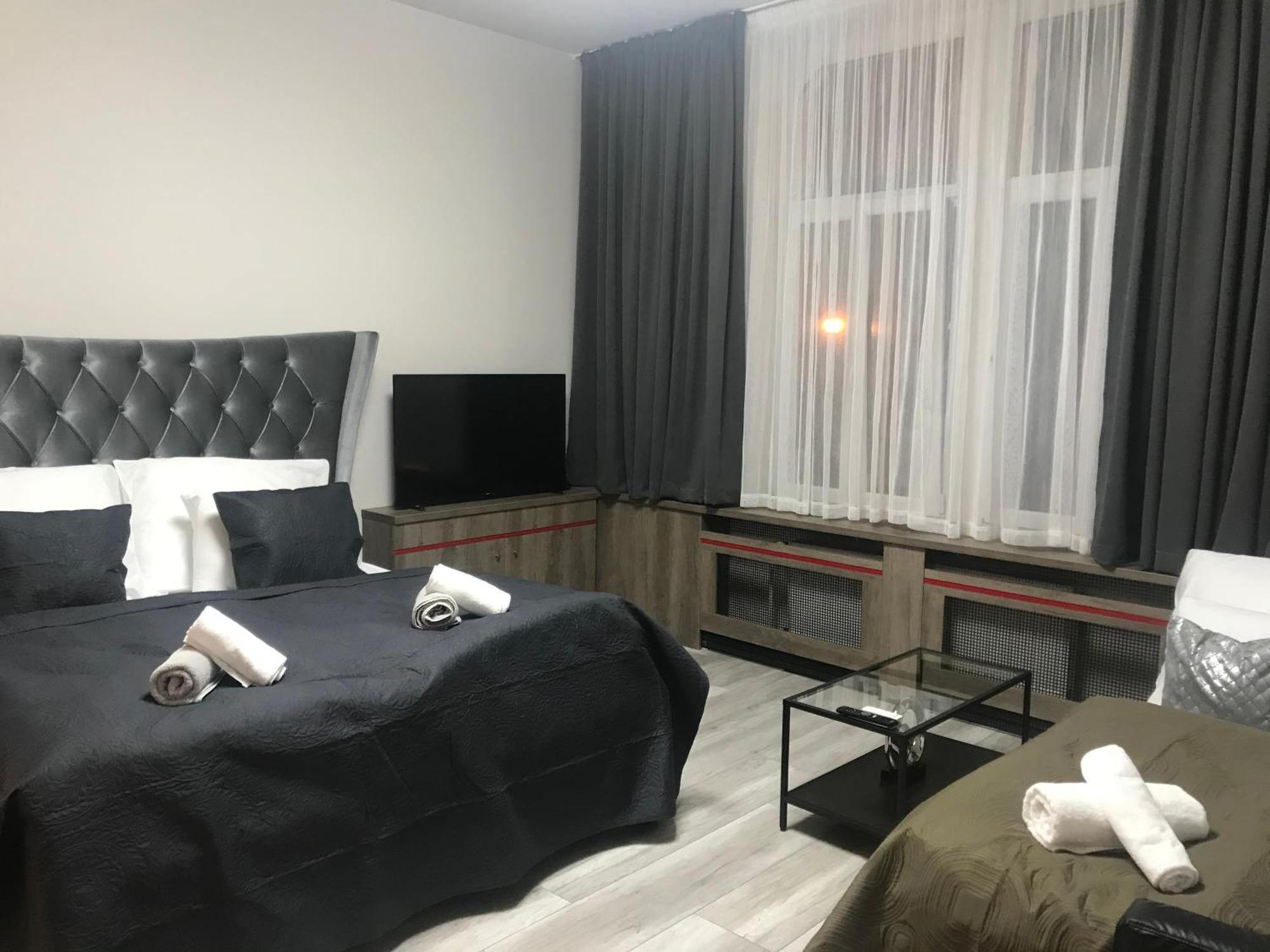 Old Town Boutique Apartments Liberec Oda fotoğraf