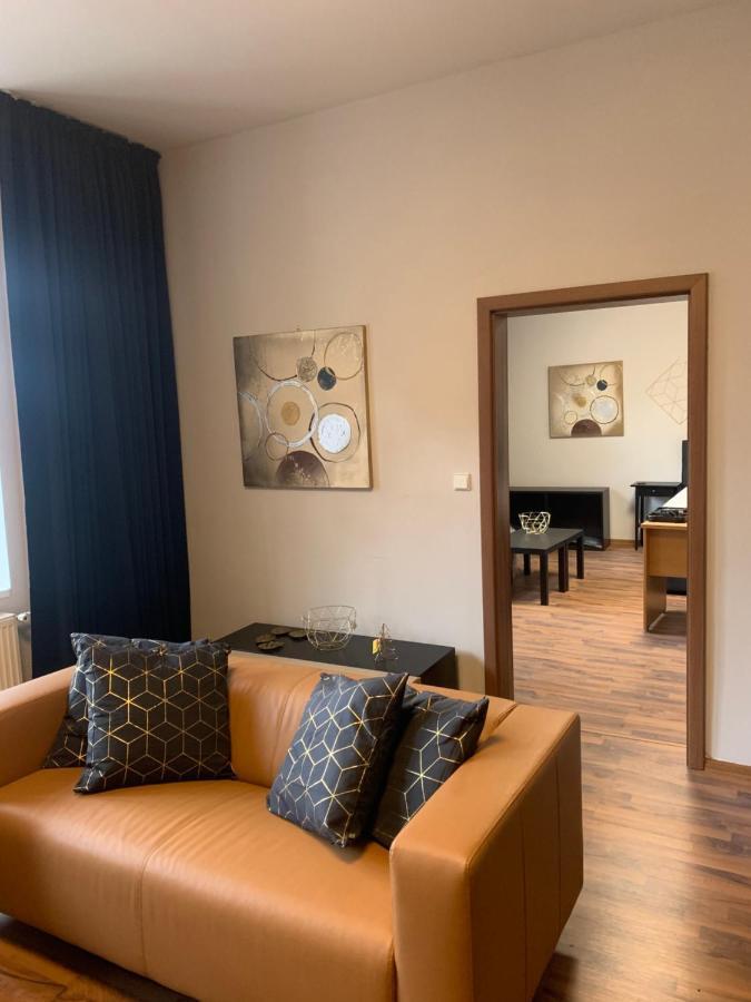 Old Town Boutique Apartments Liberec Oda fotoğraf